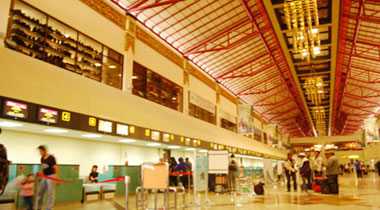 JUANDA, THE BEST AIRPORT OF THE YEAR 2011 VERSI BUMN