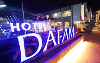 Dafam meraih penghargaan Indonesia Leading Local Hotel Chain 2011/2012. (Foto: Ist)